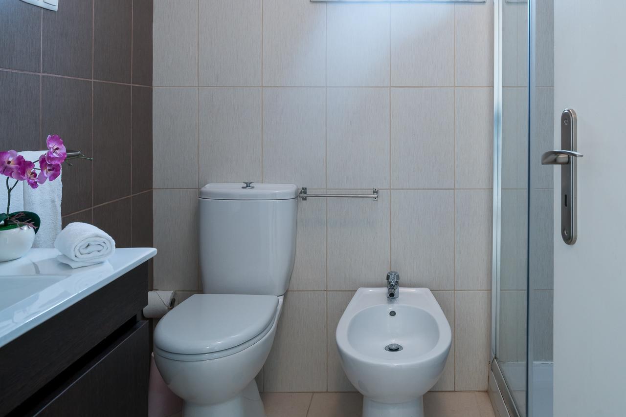 T2 Avenida- Frente Mar, Ar-Condicionado, Wifi Apartment Quarteira Ngoại thất bức ảnh