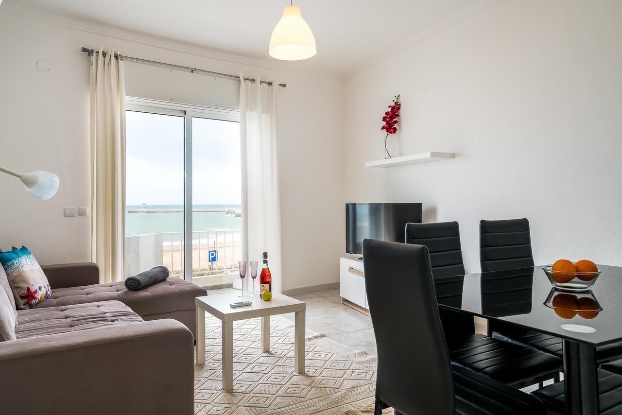 T2 Avenida- Frente Mar, Ar-Condicionado, Wifi Apartment Quarteira Ngoại thất bức ảnh